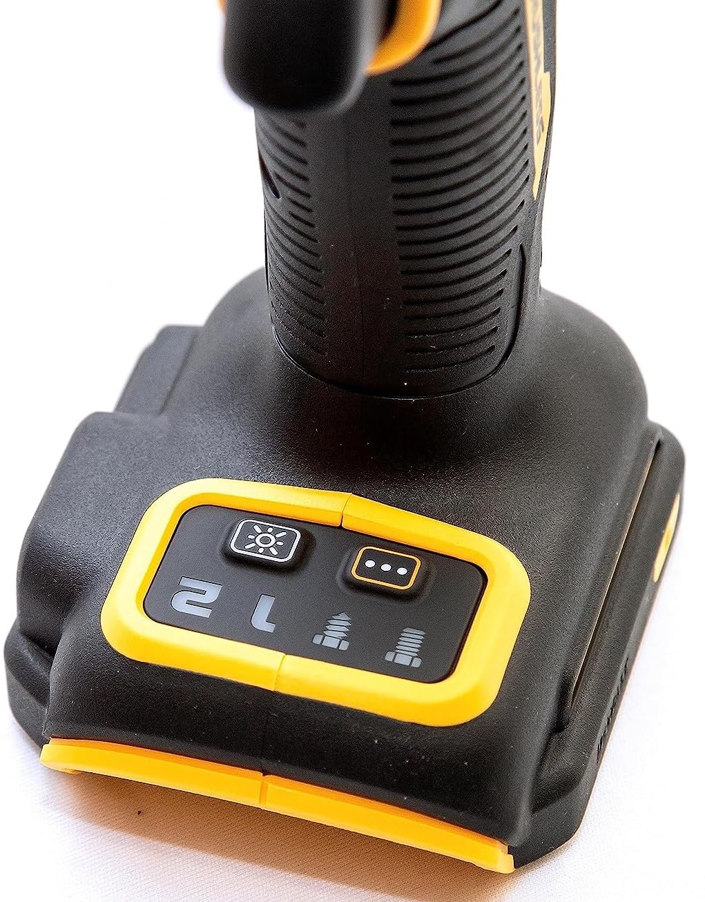 DEWALT DCF922N-B1 1/2'' 20V मॅक्स ली-आयन रिव्हर्सिबल कॉर्डलेस ब्रशलेस कॉम्पॅक्ट इम्पॅक्ट रेंच, LED रिंग लाइटिंगसह 610 Nm टॉर्क (बेअर टूल)